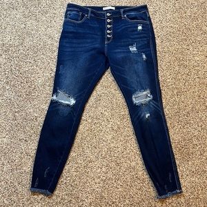 KanCan Skinny button fly Jean, size 31